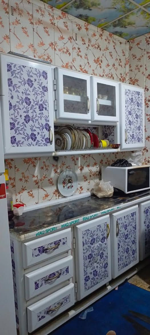 كاونتر 3 قطع سنك مرمر سعرهن 250 بيهن مجال مكانه نجف حي ابو طالب شراي اتصل بالرقم ***********
