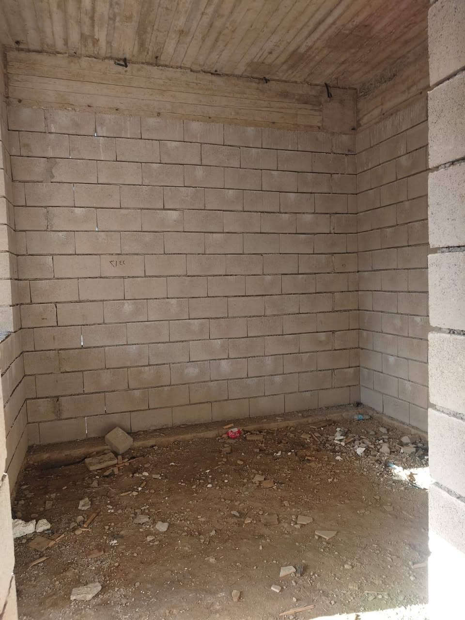 ⚜️عروض ,العصر الذهبي العقار والمقاولات
_____________________________
هيكل للبيع في حي المشراق قرب ثانوية ابن سينا الاهلية طابقين الطابق الارضي 1 غرفة نوم واستقبال ومطبخ وصحيات والطابق الثاني 3 غرف نوم وهول وصحيات.

📌التفاصيل

♦️مساحة 95 متر

♦️واجهة 7م

___________________________________________________
للاستفسار / مراجعة مكتب العصر الذهبي لتجارة العقارات والمقاولات أو الاتصال على الارقام التالية ⬇️

📱***********

📱***********

📱***********
____________________________________________________
🛑علما أن مكتبنا يحتوي على (👷مهندس استشاري للبناء والمقاولات/⚖️محامي مختص في ترويج وتعقيب المعاملات) لاتمام اعمالكم علي يد المختصين بها . 
____________________________________________________
⚜️موقع المكتب حي النور قرب اسواق عبد الحكيم.
