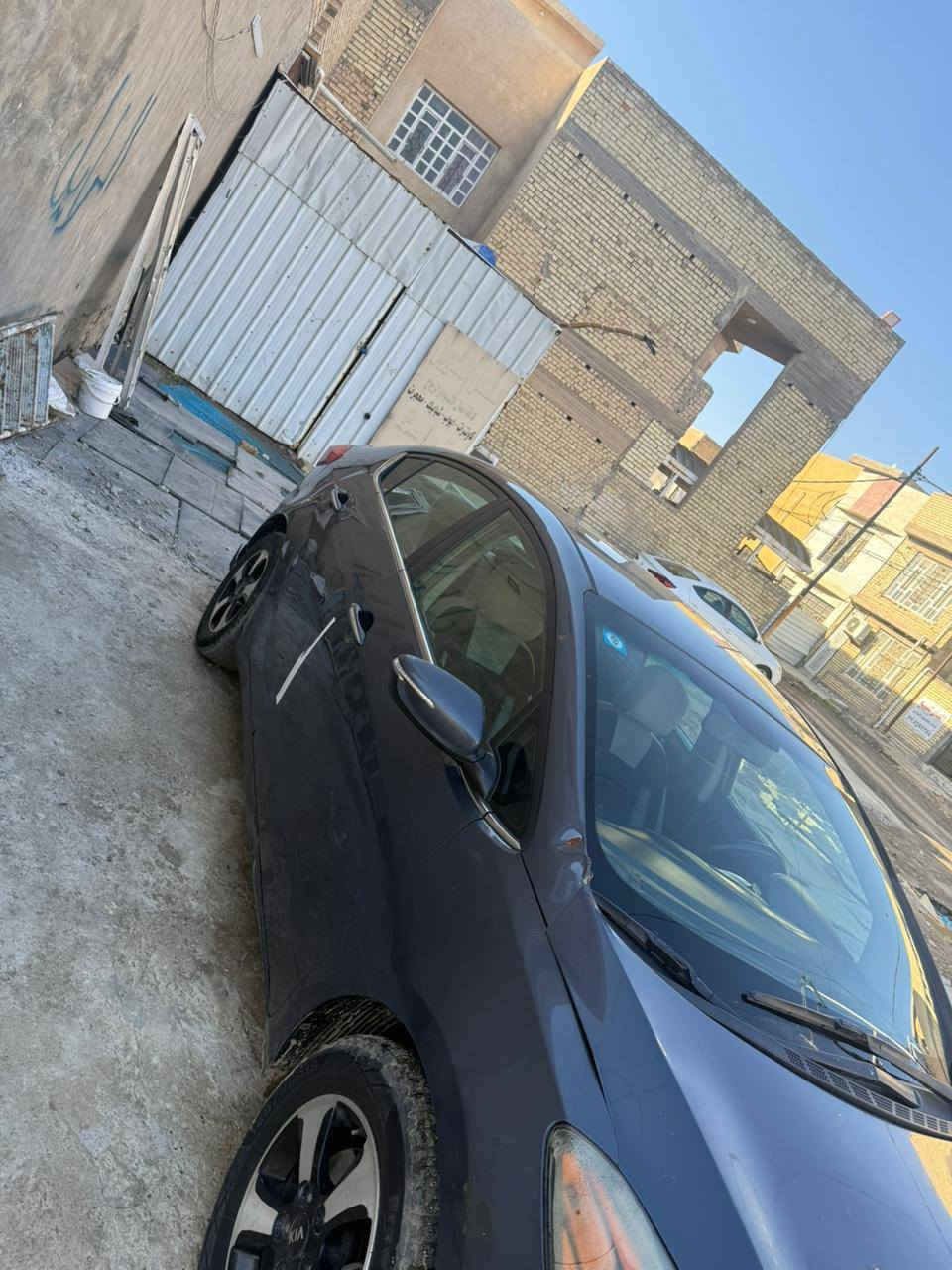 سلام عليكم كيه فورتي موديل 2014  مكينه 2000 GDi  لمو شراي لايكسر بالحلال ولا يواعد جذب مكان السياره بغداد الكاظمي او التاجيات السعر 92 وبيه مجال ***********
