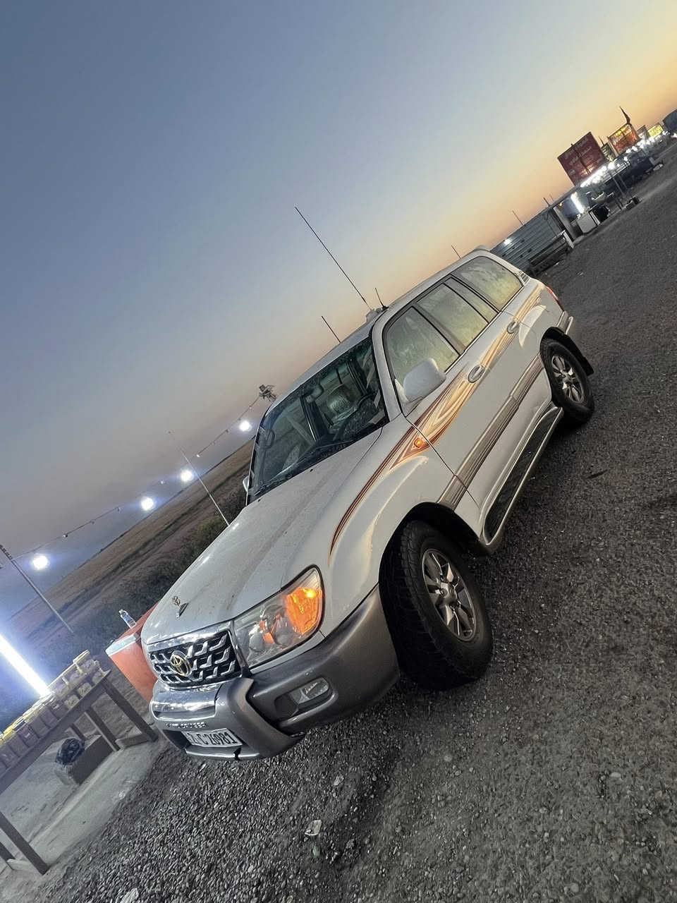 سلام عليكم لاند كروز للبيع مديل 2005 VXR
v8 فول مواصفات رقم سليمانيه باسمي  مكفوله كير مكينه تبريد 

صدر جديد تخم تاير شاهين 

٣قطع تبريد 

ثلاجه

استيرن ترحيب 

كشنات تحكم

جكات صعود نزول وباقي المواصفات معروفه

سعره 165$ وبيه مجال بسيط مكاني بغداد بنوك***********
