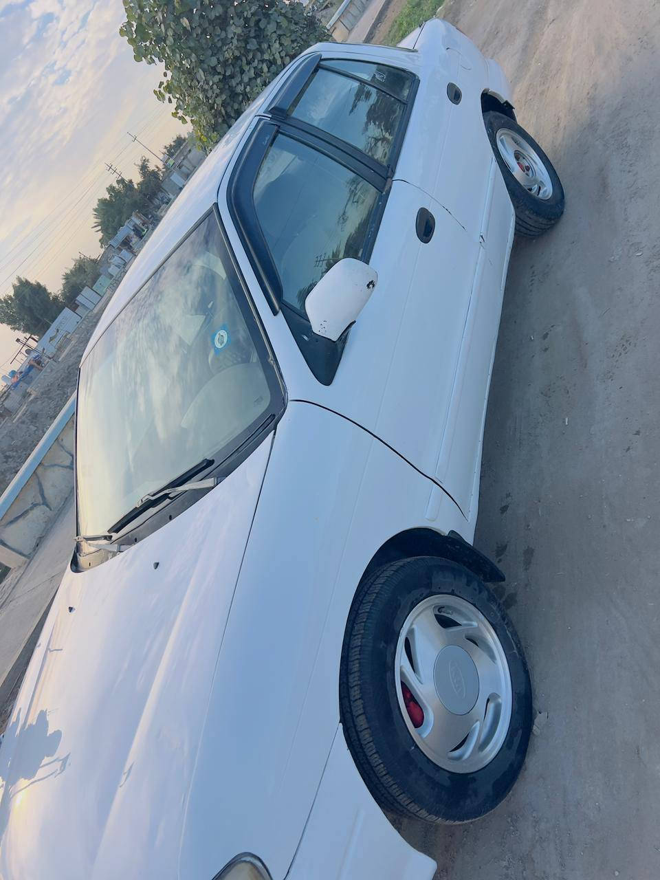 السلام عليكم 
البيع كيه سيفيا موديل 96بغداد بسمي سنويه لل 2030 السياره خير من الله تبريد 
كهربائيّة كامله تايرات باتري كله نظيه الشراي يتصل ***********
