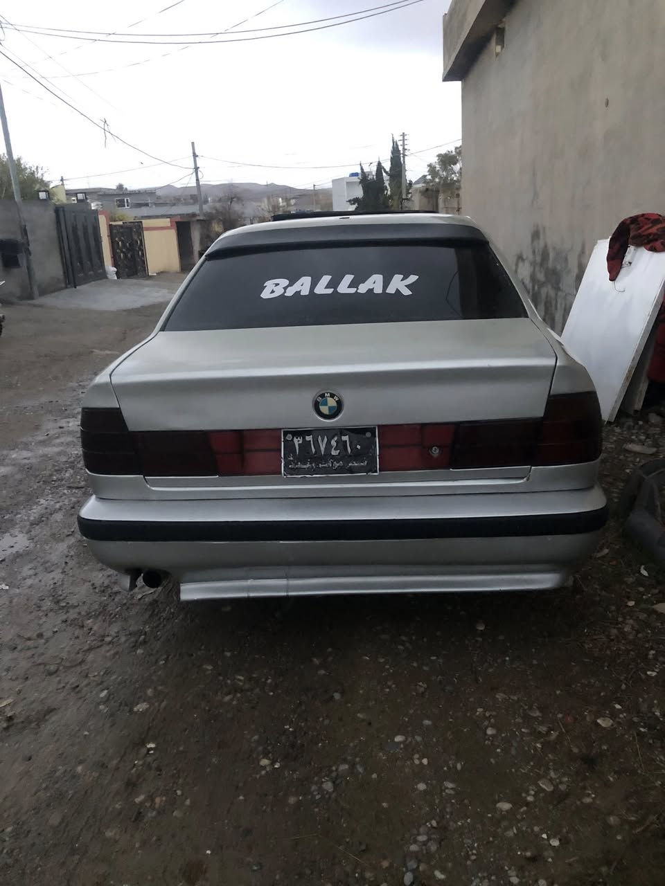 سەرەتا بەناوی خوای گەورە  بیئیم520 مۆدیل91  ئارم بلاستیکی سلیمانی بۆ فرۆشتن  سەیارەکە گیرۆ مەکینەی بەشرت  دیناری مەسەرف تیا نیە زۆر جا ئیزە هەر کەسیک ویستی نامەبنری یان تیل کە. 
ژم***********
