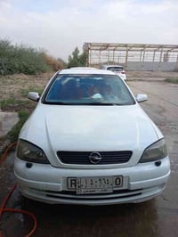 ابل استره موديل 2002للبيع محرك كير مكفول  السعر 55 ورقه وبيها مجال 079...