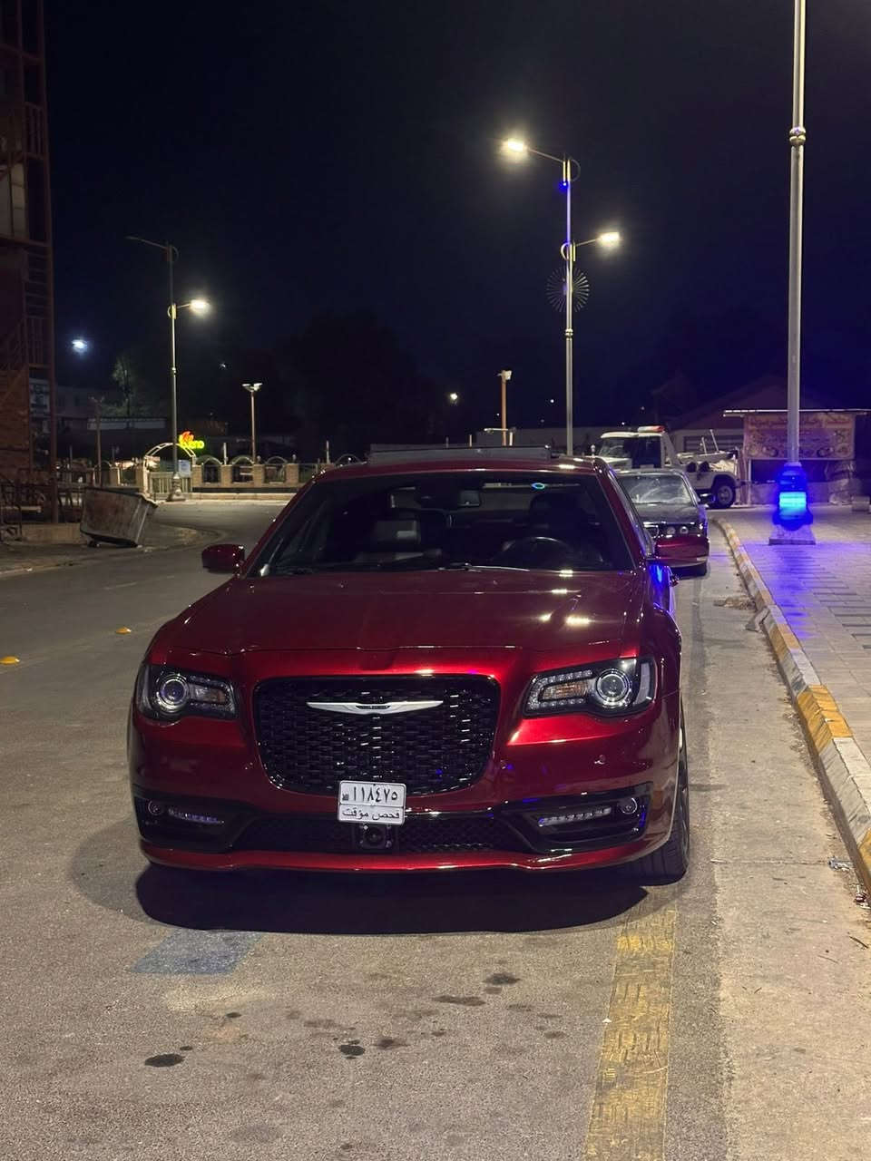 السلام عليكم 
كرايسلر 300S فول لفول 

الموديل : 2018 دخول جديد بكتاب ضباط مرقم واسط
المحرك : V6 . 3.6L .
الضرر : جاملغ امامي وراجع بارد وصور الحادث منشورة 

المواصفات :
* پانوراما . 
* رادار امامي مع مانع تصادم . 
* نقطة عمياء . 
* حساسات امامية . 
* مصابيح امامية زنون مع LED . 
* ويل قياس 20 أنج . 
* حساسات خلفية . 
* شاشه كبيرة مع نظام ملاحة نفكيشن GPS .
* سستم صوت الپاين مع سماعات بريميوم .
* مقصورة الركاب من الجلد الفاخر .  
* المقاعد الأمامية كهربائية . 
* ذاكرة لحفظ وضعيات الجلوس (ميموري) . 
* مقاعد أمامية تبريد وتدفئة . 
* مقاعد خلفية تدفئة . 
* تشغيل عن بعد . 
* ستيرن كهربائي . 
* تدفئة ستيرن . 
* محدد سرعة . 
* تلفون بلوتوث . 
* كاميرا خلفية .
* مرايا متحسسة للاضاءة العالية .
* كير شفتر بالستيرن . 
* دخول ذكي (بصمة) .
  
السعر : 275$ وبيها مجال 
للاستفسار اكثر ***********
