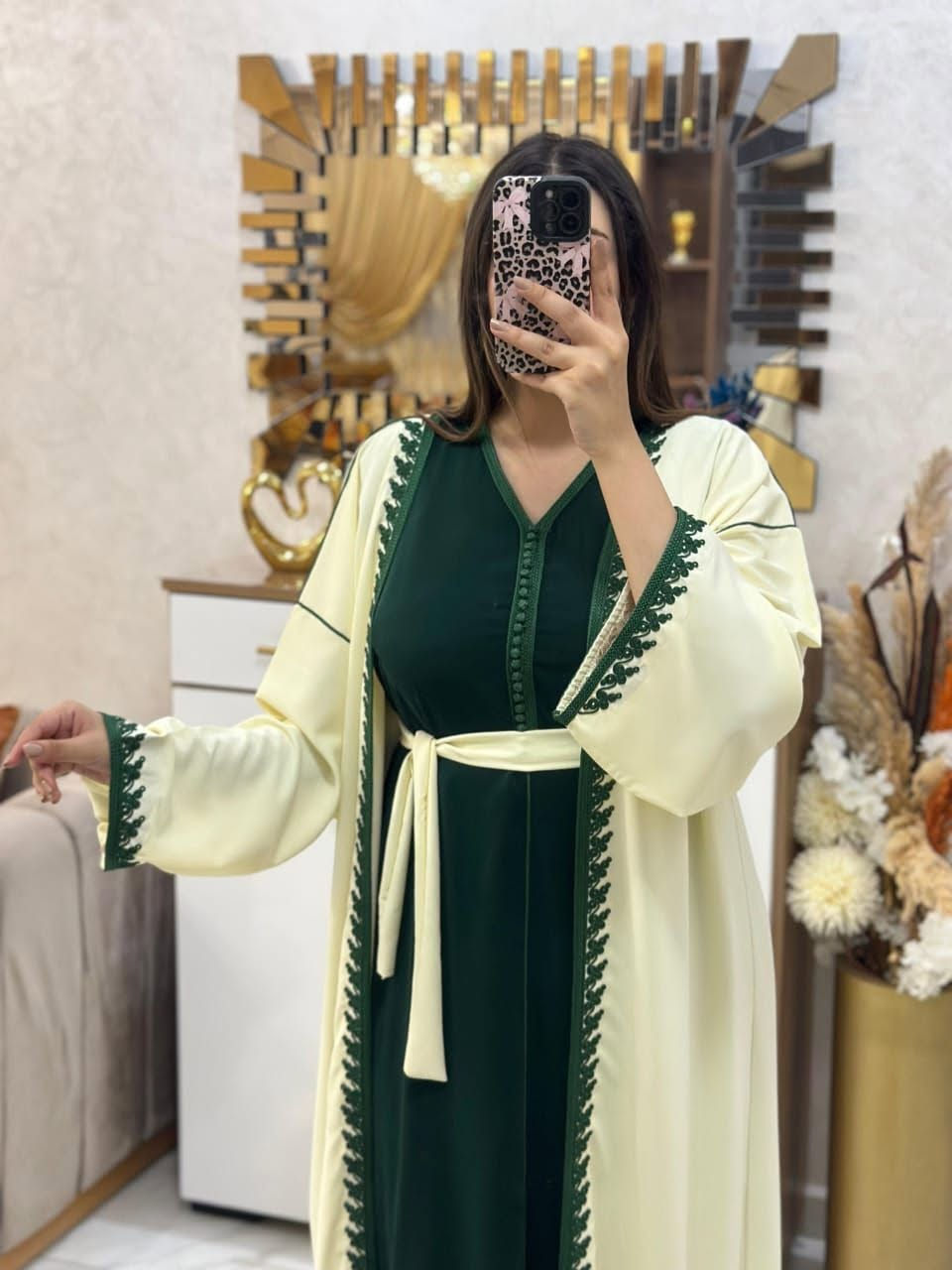 جدييييد 💥💥

          هانا مع جديد 2026 💐🥰
قفطان 2 بياس حجة طوب 
توب كريب جودة ممتازة خدمة متقونة كيف ديما 
رووووعة شي حاجة ماضايراشي  ولوك جديد بأناقة وجمال 😍😍😍😍 
🔘الثوب : كريب 
🔘المقاسات : M L XL XXL 3XL


**إذا كنت صاحب هذا الإعلان وتريد حذفه لأي سبب، رجاءا أرسل رسالة إلى الدعم الفني**