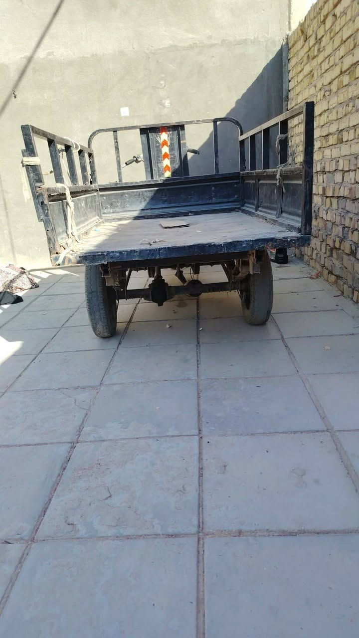 كلك كلك البيع مديله ١٤ ابليته موجوده محركه شرط ٢٥ وكسن جديد شررط وشاصي شرط ***********  عنواني سماوه داحره
