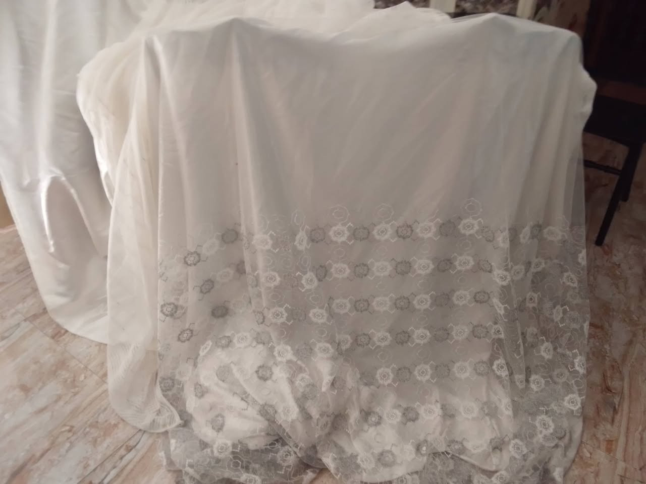 برادت تول مبطن عدد اثنين لقطعه 3امتار عرض ورتفاع سعر لقطعه 25  @


**إذا كنت صاحب هذا الإعلان وتريد حذفه لأي سبب، رجاءا أرسل رسالة إلى الدعم الفني**
