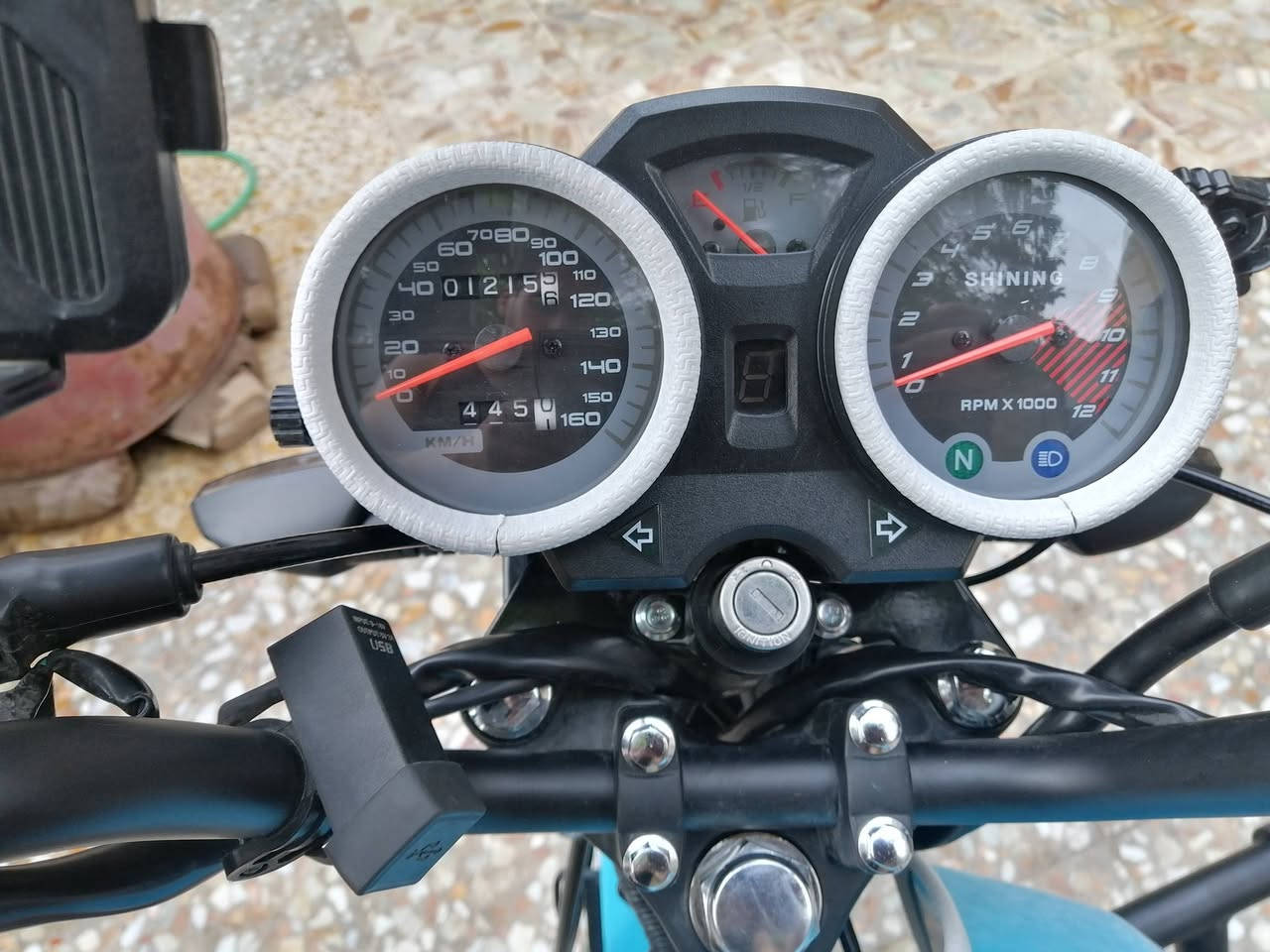 السلام عليكم دراجة شاينك للبيع موديل 23طلعة 26دراجة زيرو مال جناي مامتعوبة الدراجة اوراق اصولي ((شرط الترقيم)) مكاني اطوريج الهندية السعر 160‪0 وبيه مجال للتواصل***********‪
‼️اخوان الحلال نظيف لحد يكسر بي لموشراي لايراسل
