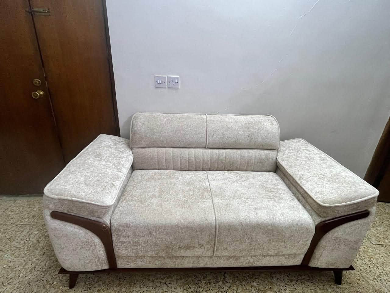 جديد ونضيف ممستعمل السعر 350


**إذا كنت صاحب هذا الإعلان وتريد حذفه لأي سبب، رجاءا أرسل رسالة إلى الدعم الفني**