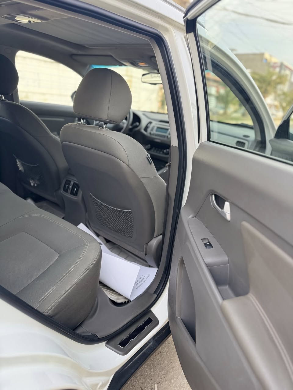 سبورتج خليجي
موديل 2015 
محرك 2400
بانوراما 
حساس خلفي
كامره
مري قابل شفط
لد نهاري
بيها بارد وشويه صبغ
مكاني بغداد البنوك 
السعر 143 وبيها مجال ان شاء الله 
***********
