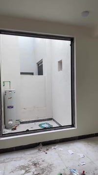 نصير الزهيري • واجهات وزجاج • النجف وكربلاء