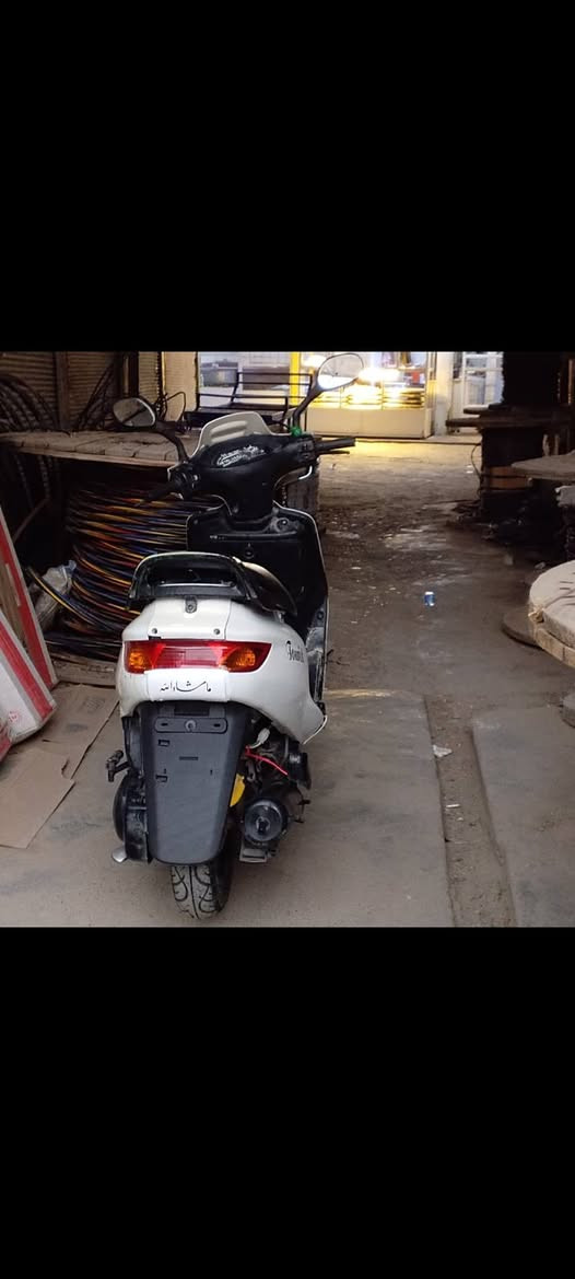 دراجه فراشه البيع..
كلشي بي جديد مناقصه شي 
تايرات جدد.
بك لايت جديد.
كهربائيات شغاله مناقصه شي 
الدراجه خير من الله شغل واطلع......
سعرر350 وبيها مجال الطيبين 💥


**إذا كنت صاحب هذا الإعلان وتريد حذفه لأي سبب، رجاءا أرسل رسالة إلى الدعم الفني**