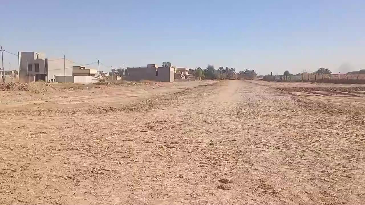 سلام عليكم قطع اراضي للبيع بمختلف المساحات بسعر مناسب جدا موقع تقاطع العلوية شريفه #مجمع_الامير_السكني طابو زراعي سند 25 
100
150
200
250
300
للاستفسار الاتصال على الرقم ***********
