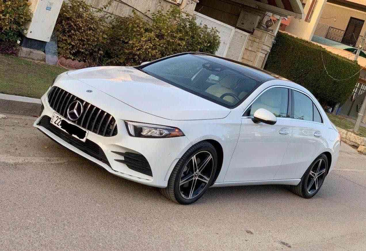 السلام عليكم 🫡 
مارسيدس بنز A220  موديل 2019 للبيع السياره فول الفول مواصفات وارد امريكي ضربتها موضحه بالصور السياره نضيفه جدا استخدام شخصي كامله مناقصها اي شي السياره باسمي رقم اربيل شرط التحويل 
*********** بغداد, العراق
