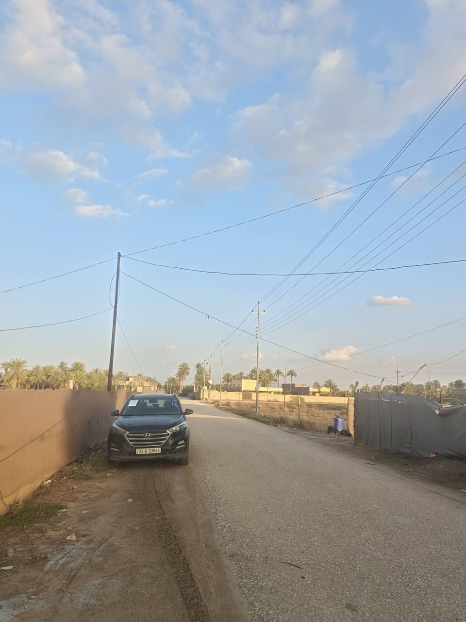 سلام عليكم قطعه أرض طابوا سند ٢٥ تحويل مباشر مساحه دونمين ع التبليط مباشر واجهه ٣٠متر ونزال ١٧٠متر منطقه هادئه ومتوفره فيها كامل الخدمات من شارع تبليط ومولد خط ذهبي وكهرباء ضغط عالي ماء أسأله وماء سقي كما متوفر في الصور و الواقع علما أن الأرض تصلح للمشاريع والسكن والزراعه ..موقع الارض المحاويل مزار العلويه فطوم بنت الإمام الحسن عليهم السلام  وبسعر جدا مناسب 
***********
