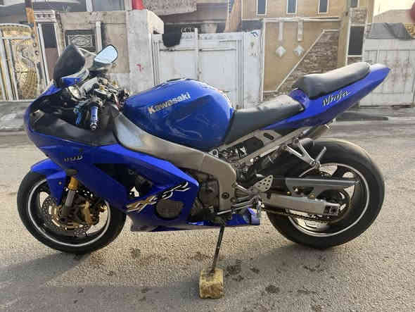 سلام عليكم دراجه كاوسكي مكينه ٦٣٦ مكينه وكير كفاله عامه وخير من الله كهربايات كلها شغاله بيه صالنصه مايف اصليه  زوج تايرات جدد اني شادهن دراجه احلى من الصوره شررط فصله نار وماناقصها شي ابد أوراق كامله رايدها ب٢٦ وبيه مجال بسيط مكاني بغداد الحسينيه  

‭٠٧٧٣ ٣٧٤ ٠٢٣٧‬
