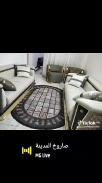 مودرن إيطالي • ٨ مقاعد • كراسي دوارة」「نضافته ٩٠/١٠٠」,