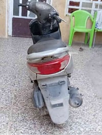 دراجه بريز للبيع الدراجه محرك مفتوح السعر ٥٠٠ وبيها مجال الرقم الهاتف ...