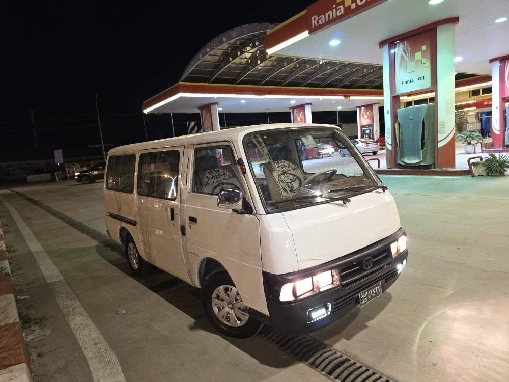 هەرزانترین نرخ ماڵی کاروو کەسابەتە هەموو گیانی بەشەڕتە زۆریش مەزبووتەو هەرزانیەشە 
مینی پاس مۆدیل 2000 ئارم پلاستیک سلیمانی بەشەڕتی سەیتەڕەو مەفرەزەو دایرەی مروور هەموو کوردستانی پیبگەری بەشەرتە
گێروو مەکینەو ئاکسلو کامل تندوو تۆڵیوو کامی کارەبایتی بەشەڕتە 
گێروو مەکینەی هۆندای پاسی لەسەڕە چوار پیستن بەنزین مووس براوە وەرگەراو بەشەڕتە گێروو مەکینەو ئاکسل بەشەرتی فیتەر ریک لۆکن چوار ویلو تایەو پاتری لۆک لۆکن زۆر بێ مەسرووفە ماڵی فەقیرە بی داحموو لیدراوە 
لەیت فڵچە بەرزی نزمی هۆرن تەجیل هەمووی مەزبووتە 
شوێن رانیە *********** قفڵی $14 رانية, السليمانية
