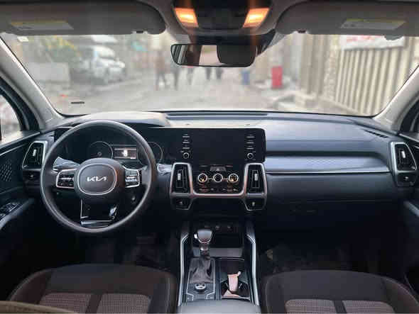 سورنتو2023 وارد امريكي مامرقم حادثها باب الصندوق على كد شبرين فقط ومبدل حجم المحرك 2500سياره ماشيه42الف سعر سياره235 مكاني بغداد الجديده شارع المسبح رقمي *********** بغداد
