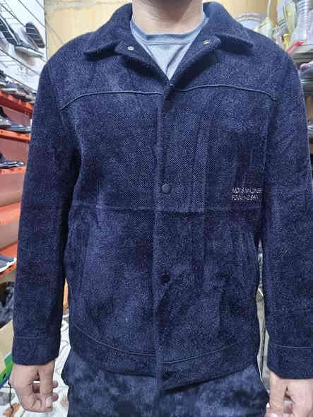 كوت رجالي باله
قمصله رجالي باله 
تيشيرت حلقه رجالي باله 
العنوان الماجديه شارع الملعب 
قرب السوق محل ابوذر 
***********
