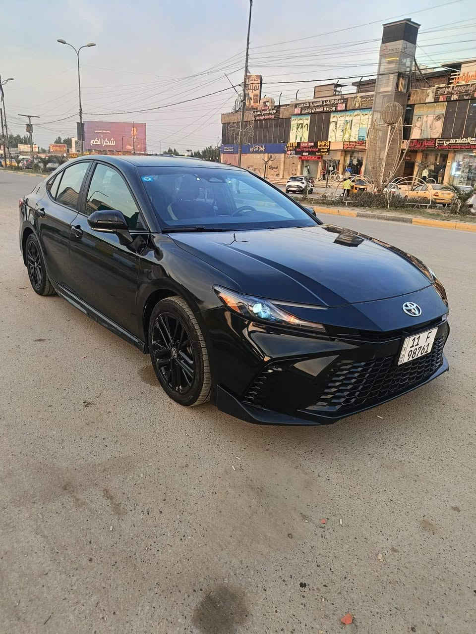 السلام عليكم: للبيع سياره كامري هايبرد 2025  وارد امريكي ماشيه 19الف  مواصفات. SE فول ماعدا الفتحة. و الحادث بنيد و دعامية و طاك الايرباك  الستيرن. و السعر 195$ و رقم الموبايل ***********
بغداد
