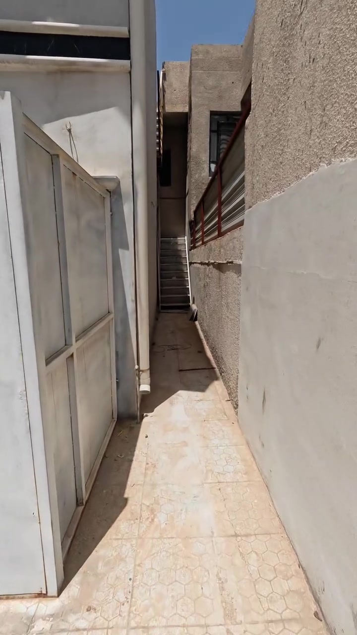 مشتمل للايجار طابق أول مساحة 160 متر
يحتوي على صاله و مطبخ و غرفتين نوم وصحيات 

وكراج سياره سعر الايجار 550 ألف 
العنوان الغزاليه شارع البداله


**إذا كنت صاحب هذا الإعلان وتريد حذفه لأي سبب، رجاءا أرسل رسالة إلى الدعم الفني**