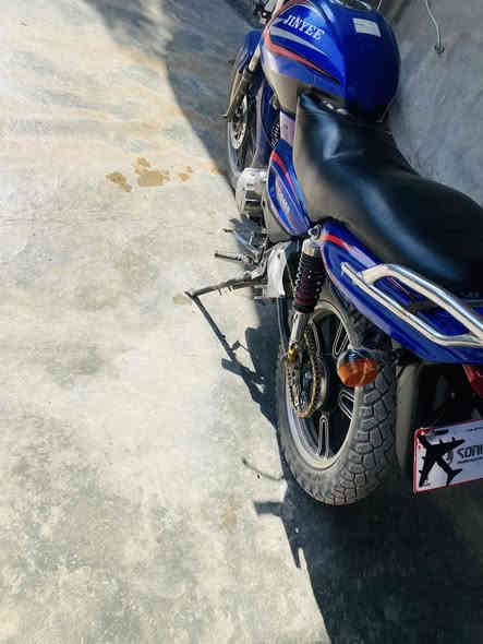 السلام عليكم بانده البيع موديل 2015 محركها خير من الله بلاد ع وضع الشركه ما مفتوح عارضها ب 800 وبيها مجال الشراي اتصل ودلل ***********
