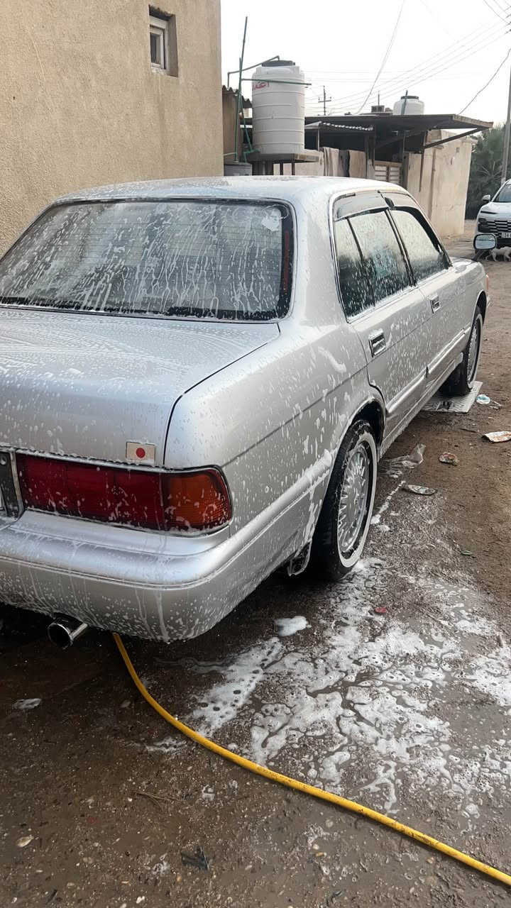 سلام عليكم ارنب 1995 طويله يسرا بلاد السياره مصبوغه جماليه بدون ضربه لاكص لانقل بسمي تحويل ثاني يوم حداده فول كهرباءيات فول ميكانيك فول السعر 90 بيها مجال قليل *********** البصرة, العراق
