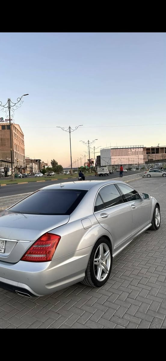 ***********اس 550 ٢٠٠٧ ماشية ١٥٠ الف كيلو متر
وارد يابان مكفولة فقط جاملغ خلفي كلير مال يابان 
ابواب شفط كلشي بيها شغال 
صفر مسج بدون عطل ولا كلوب معلوك . ادامه كاملة جاهزة من كل النواحي تخم تاير جديد دنلوب 
رقم انكليزي شبه مميز***********
