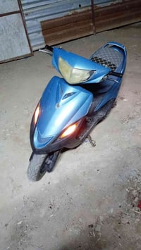 للبيع نكره سلف كهربائيات كلها كامله سعر 300 وبيها مجال قليل 0750507951...