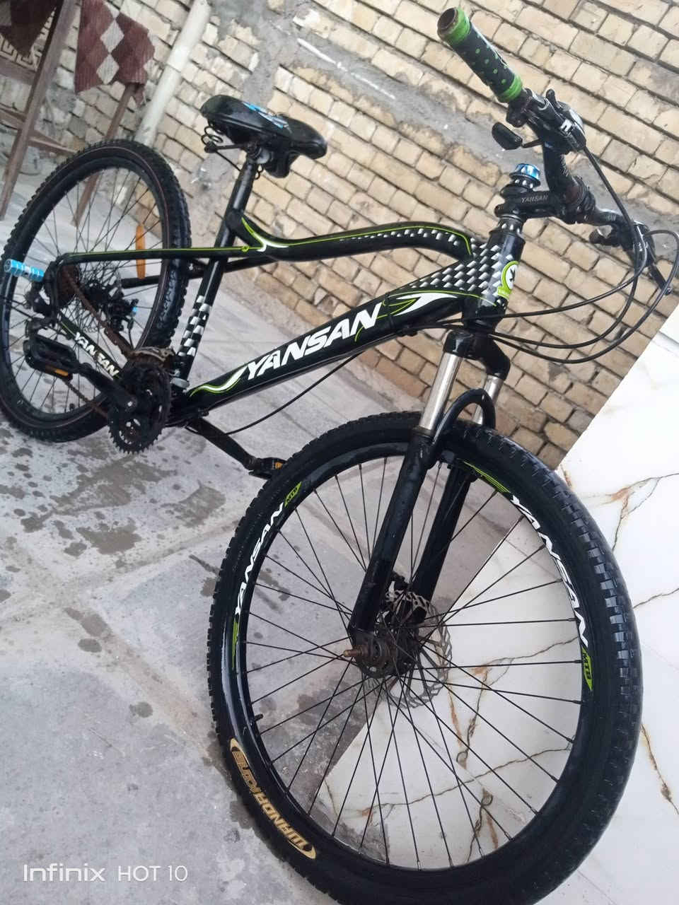 السلام عليكم من رخصت الادمن وافق على المنشور 🌹 بايسكل البيع حجم 26 شوفت عينك شلون نضيف بايسكل مرتب حلو 
سعره 60الف وبي مجال الشراي عنواني مدينه الصدر   الشراي ***********
