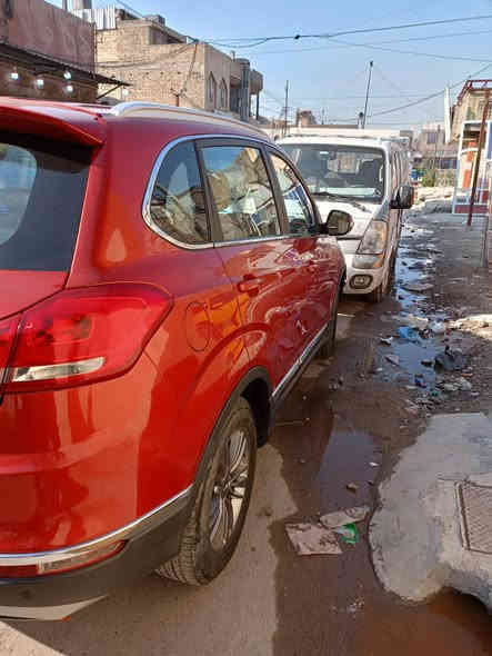 السلام عليكم
تيكو 5
موديل2018
ماشيه 90الف
ضرتبتها موضحه بالصور وضربه خفيفه جداً بالصندوك
السياره مكفوله من كلشي 
فول تحكمات 
وشاشه وكامره خلفيه 
سياره فول مواصفات للاخير
محرك 2000vvt
السياره على وضع البلاد
السعر 115ورقه وبيها مجال
للاستفسار اكثر ***********
