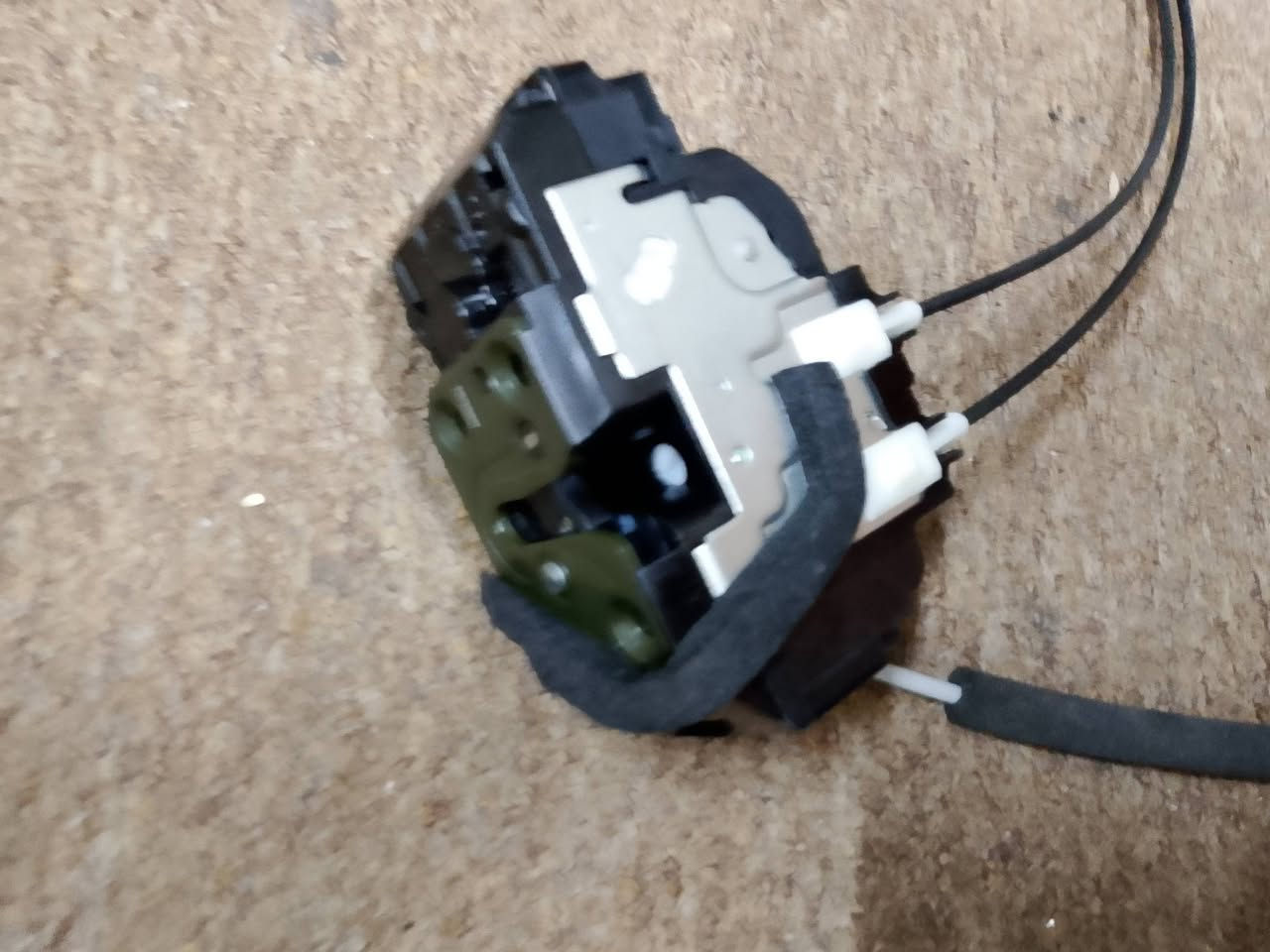 قفل جنطة مال سيارة ما ادري مال شنو ب 12 الف


**إذا كنت صاحب هذا الإعلان وتريد حذفه لأي سبب، رجاءا أرسل رسالة إلى الدعم الفني**