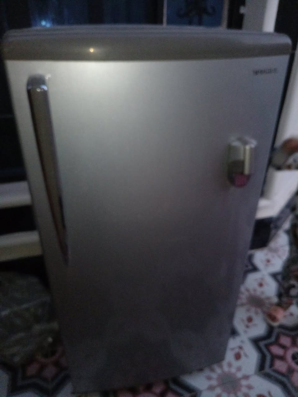 ثلاجه للبيع حجم وسط بيع مستعجل
مكان بكرلي الأولى


**إذا كنت صاحب هذا الإعلان وتريد حذفه لأي سبب، رجاءا أرسل رسالة إلى الدعم الفني**