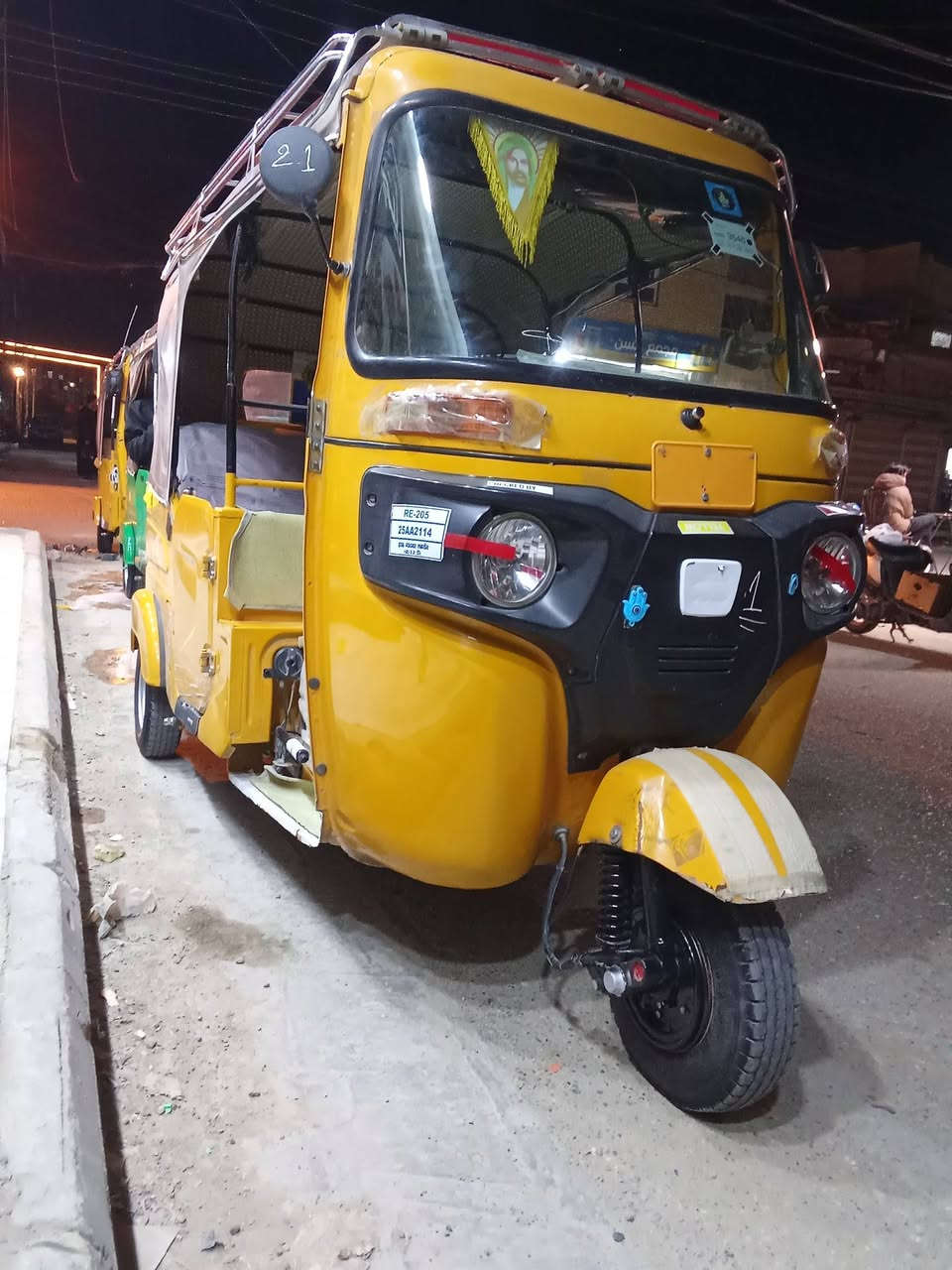 سلام عليكم 21 شهر 11 لبيع مرقمه تحويل ثاني تك تك خير من الله بيه طخه بل بك لايت بارد فقط شراي يخابر ***********
