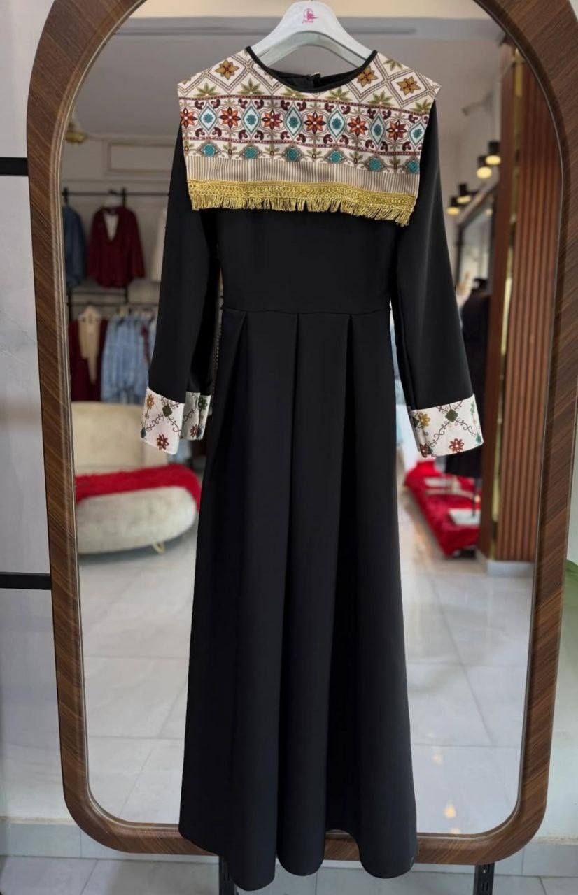 فستان رمضاني 🌙🌙
القماش دابل ايطالي 
القياسات 38,40,42,44,46,48
الموديل 3 الوان (اسود-ماروني-جوزي) 🔥


**إذا كنت صاحب هذا الإعلان وتريد حذفه لأي سبب، رجاءا أرسل رسالة إلى الدعم الفني**