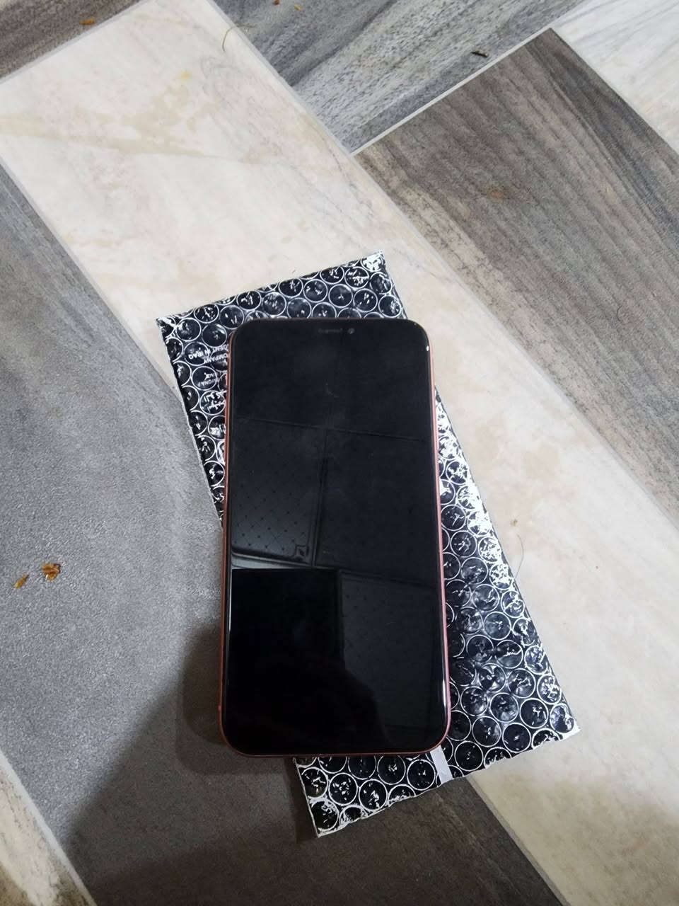 سلام عليكم ايفون اكس ار ذاكره 128
بطاريه 88  ماتشتغل
سعر 140وبي مجال هاذ رقمي ***********📞📞📞متواجت في الوتساب
