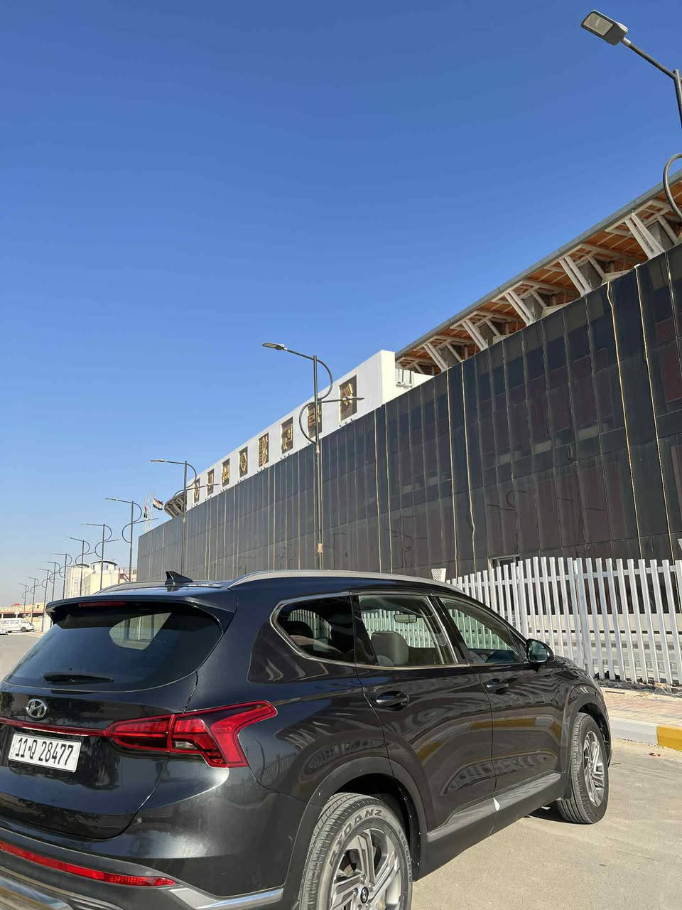 سلام عليكم سنتافيه 2022 وراد أمريكي رقم بغداد بسمي تحويل ثاني يوم ماشيه 43الف ميل السياره كلش حلوه مكينه اربعه سلندر 2500 مرغوبه خمسه راكب موصفات بصمه تشغيل عن بعد دخول ذكي شاشه كبيره كأمره دواره رادارات امامي خلفي رادار جانبي السعر 195 وبيها مجال للشراي مكان السياره ناصريه شموخ رقم الهاتف ***********
