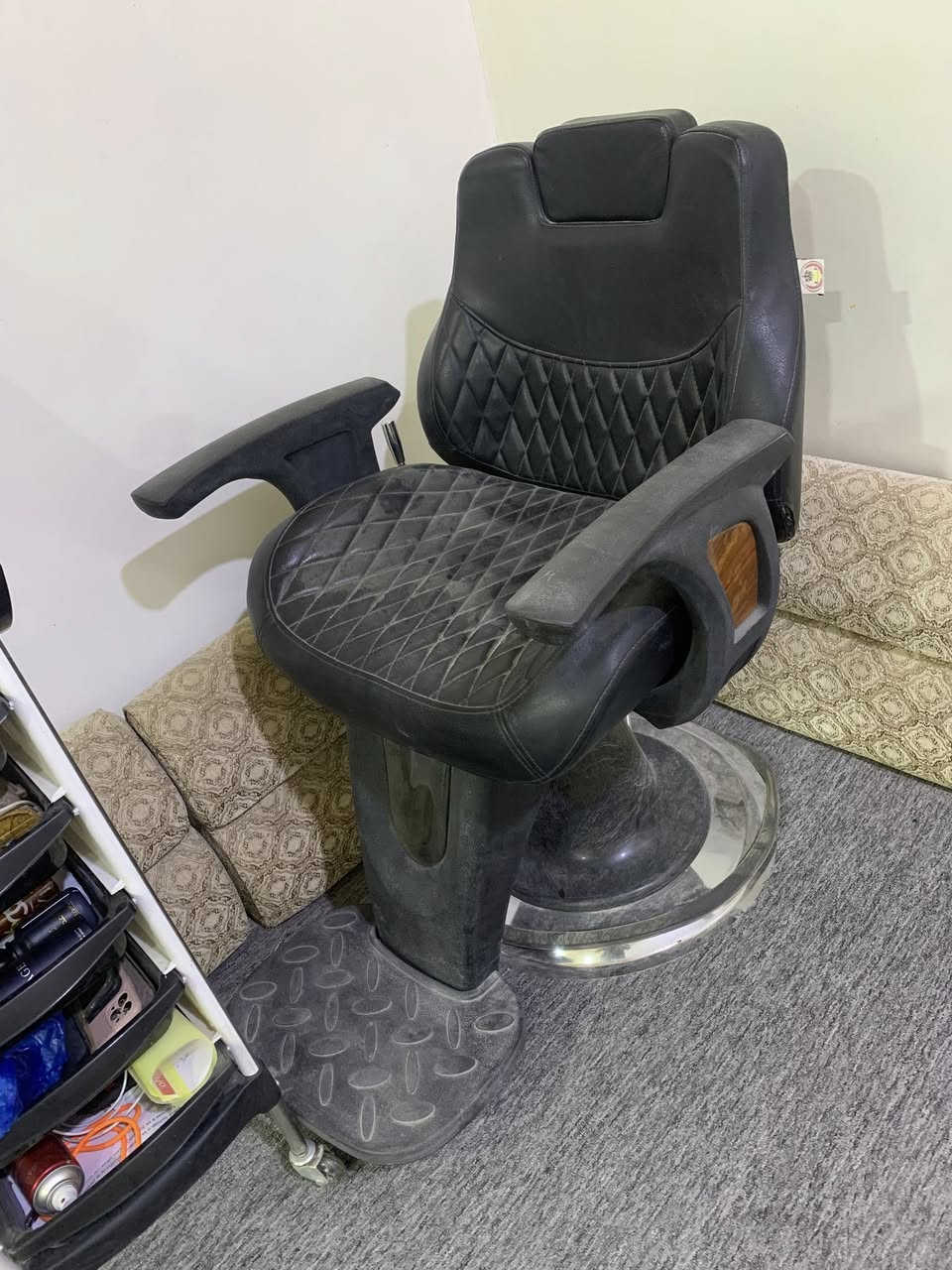 كرسي للبيع ستخدام شهر وعزلت وذن لمكاين هم للبيع شراي يخابرني مكاني بصره زبير***********
