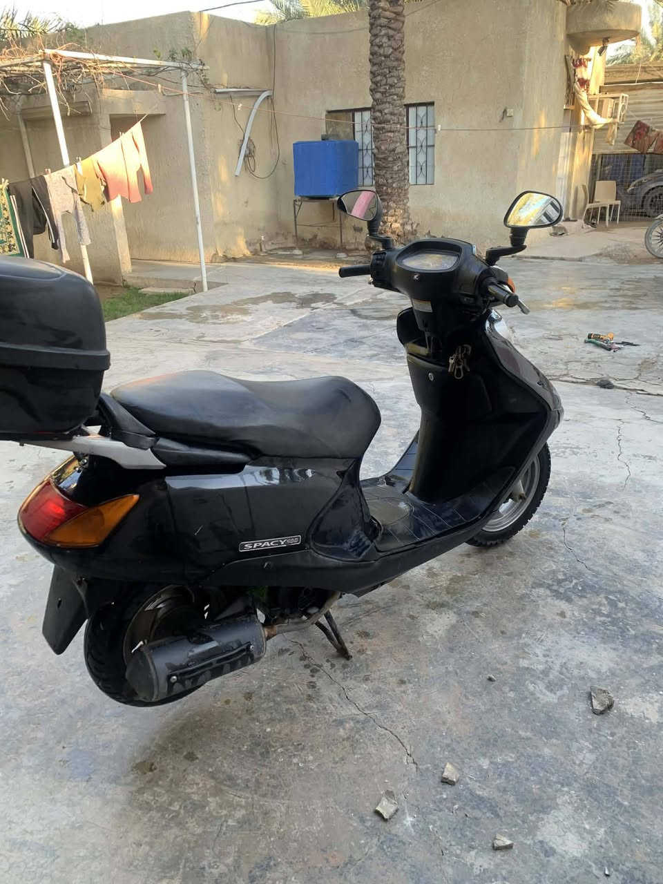 سلام عليكم دراجه سبيسي   كهربائيه سلف كلها شغاله مجفته عنواني بغداد قرب مجسر الشعله سعر ٥٠٠ وبيها مجال حك الجيه  
رقم الهاتف ‏‪***********‬‏ بي وتساب
