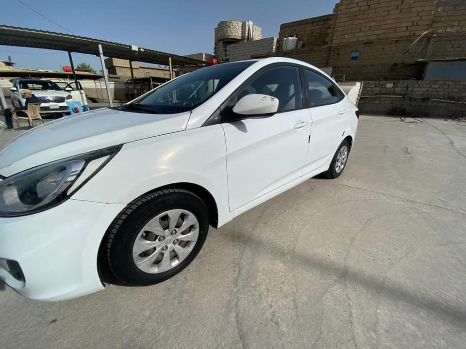 اكسنت امريكي 2016  
٤ سلندر
ماشية 58 الف
محرك 1600 
حادثها بنيد وجاملغ بدون دواخل  مبدل بيه بس سلندر من الشركة ومنطيني بي ضمان 
رقم كربلاء  وسنوية تخلص لل2030 
تبريد ومحرك وكير مكفولات  وحدادية جديدة
متوازي ع بيع بسبب ضرف 
سعر 93$ وبيه مجال بسيط
مكاني كربلاء طويريج 
رقم واتس
***********
