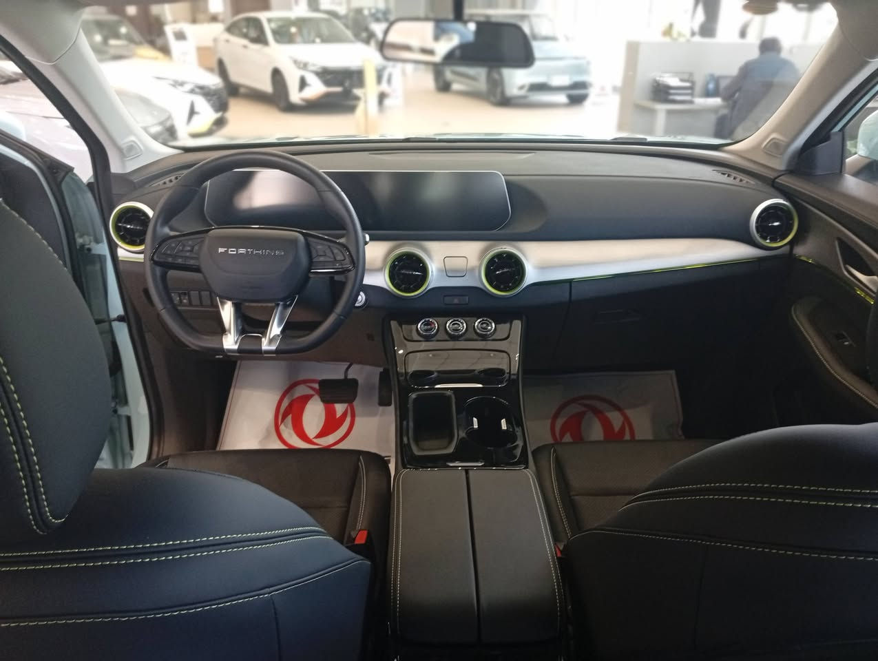 السلام عليكم
تحية طيبة 
فورثنگ موديل 2025 

♦️كهربائية بالكامل♦️
تمشي بالشحنة الواحدة ٤١٠ كيلو متر بالشحنة الواحدة

البطارية تكون ٧٤ كيلو واط 

💥ضمان وكالة ليث العبيدي 🔥

مقاعد جلد 
ناقل الحركة اليدوي (تعليگ) 
تبريد الهواء قطعتين
سقف بانوراما 
مخارج USB
نظام تحكم ذكي
تحتوي على ثلاجة 
مثبت سرعة
تحكمات بالستيرن 
مصابيح LED
نظام ذكي مساعدة السائق
اوضاع القيادة eco ,normal sport 
سستم صوت قوي
محرك كهربائي واحد 
الدفع امامي
 تحتوي على 6 وسائد هوائية
صندوق خلفي واسع جداً 

تشمل ضمان ٦ سنوات على البطارية أو ٢٠٠ الف كيلو متر 

سعر السيارة  ٢٦,٩٠٠,٠٠٠ مليون دينار عراقي شامل اللوحات 

مكاني البياع 

للأتصال واتساب ***********
