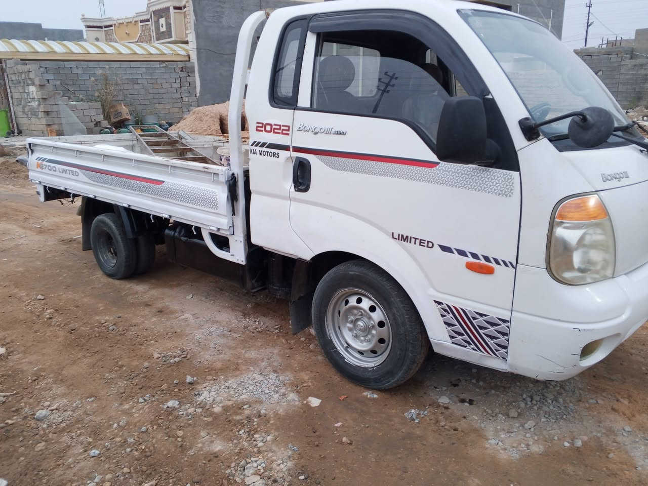 سلام عليكم كية موديل 2007مكفولة من لاضربة ولا مكينة 3000     صبق مكينة لاتبخير ولا تنقيص كير وكسن خير من الله سياره  رقم انبار سعر 80 وبيهة مجال للطيبين مكان سياره انبار خالدية ***********
