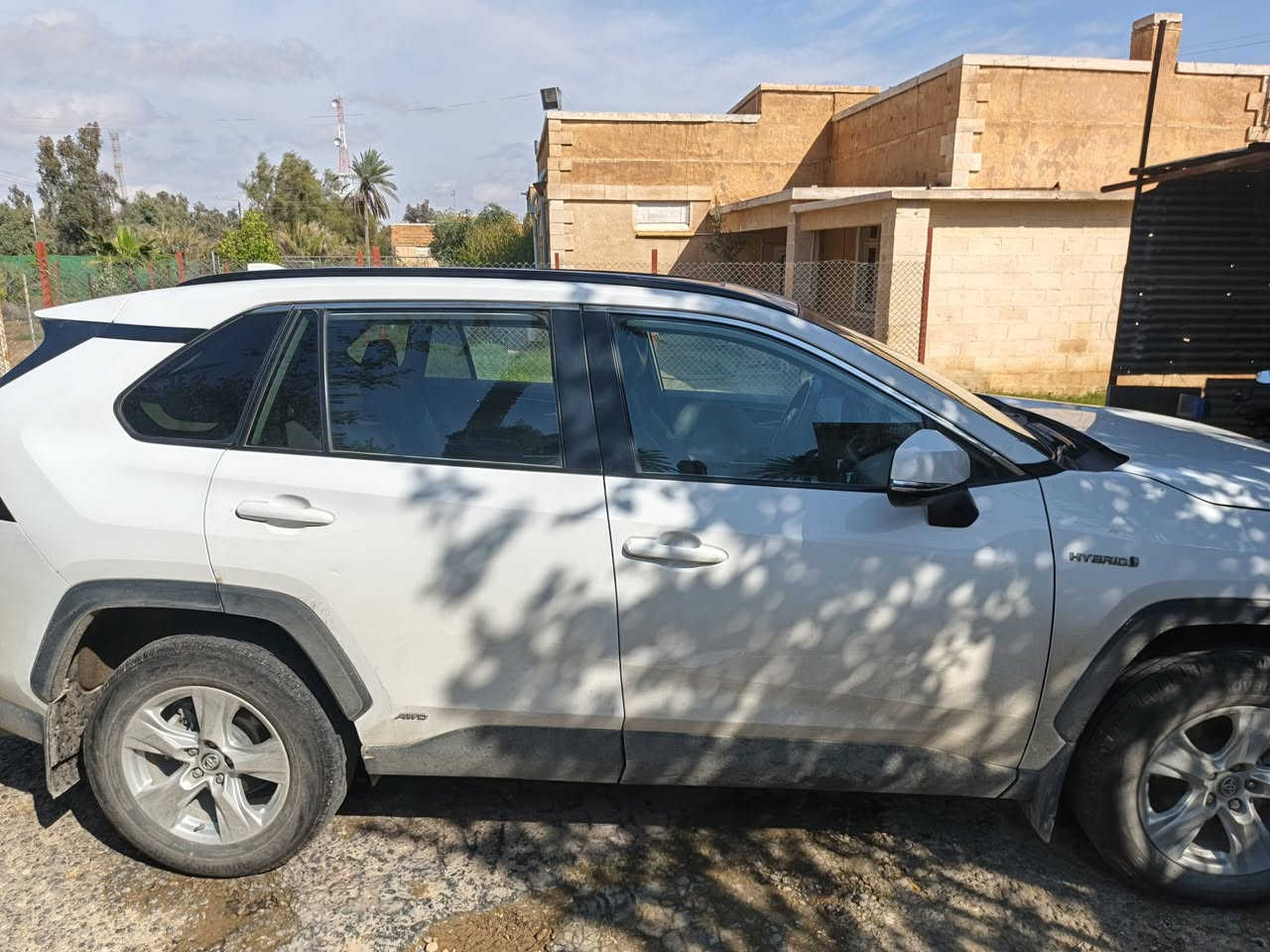 Rav4
2021 وارد امريكا 
محرك 2.5 هايبرد
مواصفات XLE 
اوتو هولد 
هاند بريك دگمه
تحكمات ستيرن 
فتحه بانوراما📍
لايتات ليد
5 أنظمة قياده 
نظام ev كهربائي 
و اقتصادي ورياضي واعتيادي 
وطرق وعره 
مانع انزلاق 
اندرويد اوتو 
آبل كار بلاي 
نقطه عمياء 
صندوق كهرباء 📍
گير 6 سرع 
مثبت سرعة 
محدد مسار📍
ضررها بسيط 
بنيد و چاملغ مبدل 
و3 ايرباگ 
رقم بغداد الدولي 
السعر 220 وبيها مجال 
للتواصل 
***********
واتساب فقط
