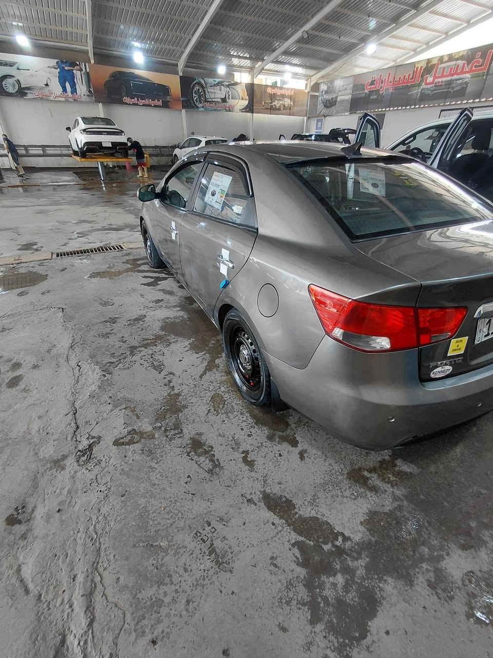 فورتي 13وارد كوري مكينه 1600كير 6نمر سيارة حادثهة جاملغ السايق وشويه من الباب وبيهة قطع صبغ اثر جراد ابيعلك حزام تجي وتكلب وتشوف بعينك سيارة يسمي ثاني يوم احولك *********** ملاحضه سونارهة مرفق مع الصور السعر 75
