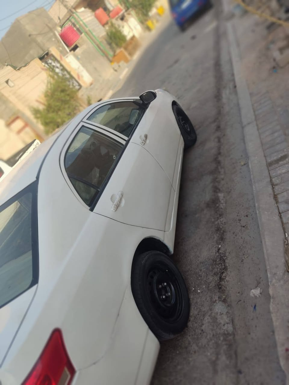 بي وايدي م 15 بيه صبغ راعيها متوفي عدهم واحد قاصم كم شهر ويبلغ محرك بيكاجو بي صوت خفيف ماعرف ماليش 
مكاني بصره السعر 35
***********
