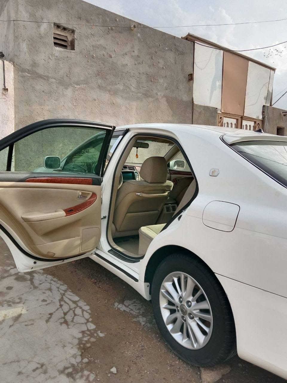 سلام عليكم  شاهينه للبيع ٢٠٠٥
رقم انبار الدولي مشروع وطني مداور ثاني يوم السياره بسمنه.... باقي التفاصيل اتصل ***********مكاني نجف _كوفه
