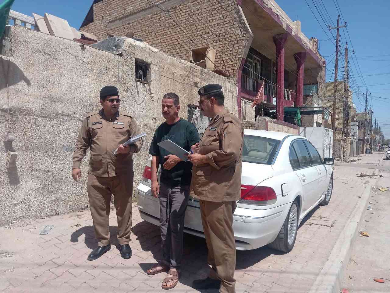 اقرأ المنشور جيدآ قبل لا اتعلق سلبي هذا لمصالحتك 
واذا مامقتنع بالمنشور لا اتعلق رجاءآ منشور للناس الواعية وهذا لمصالحتك. قبل لاياخذون سلاحك وتتعرض للمسائلة القانونية
سجل سلاحك واحصل على مستند حيازة داخل البيت مجاني من وزارة الداخلية 
منشور للفائدة 
سجل اسلاحك واحصل على مستند حيازة. داخل البيت. محد ياخذ سلاحك من يصير تفتيش. 
باشرت وزارة الداخلية. قيادة شرطة بغداد الرصافة. 
بسجيل الاسلحة المدنية للمواطنين. حيث كل شخص او دار له الحق باامتلاك قطعة سلاح مسجلة في وزارة الداخلية وتكون مسجلة بااسم الشخص يصدر له مستند حيازة. محد راح يكدر ياخذه منك اثناء التفتيش. يكون اسلاحك اصولي ومسجل بااسمك. لان في الايام القادمة سيكون تفتيش دقيق والي مامسجل سلاحة يتعرض للتبعات القانونية. وهذا الموضوع لفائدتكم سجل اسلاحك واخذ اجازة حيازة افضل ماينسحب منك 
علمآ ان التسجيل مجاني  للمواطنين للمعلومات مراسلة او الاتصال بالرقم *********** لغرض التسجيل 
وفقكم الله جميعآ
