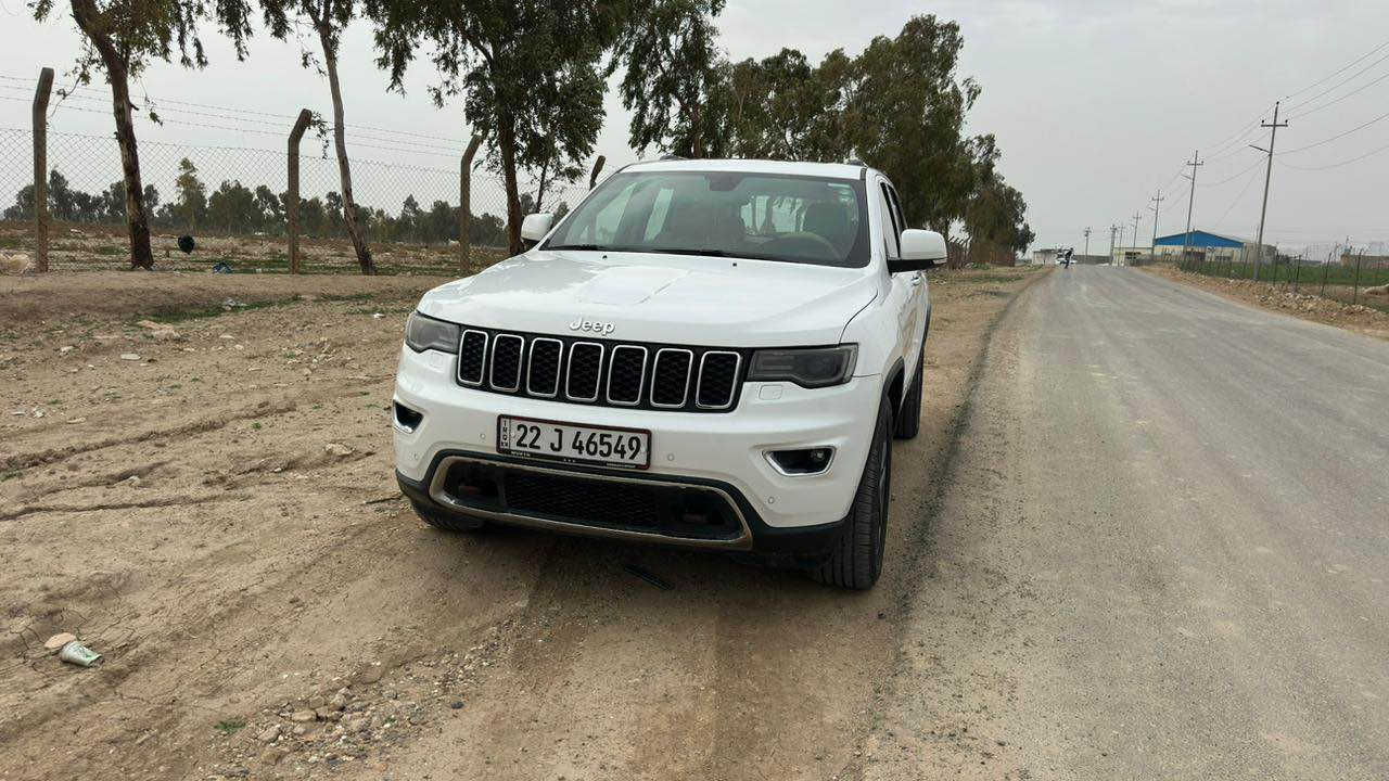 السلام عليكم جيب لاريدو للبيع. كلين تايتل. 2018. الليمتد بلس. كفى العامل وكل شيء. والسياره كلش نظيف. ماشي فقط.50م بها مجال قليل للطيبين.*********** أربيل, العراق
